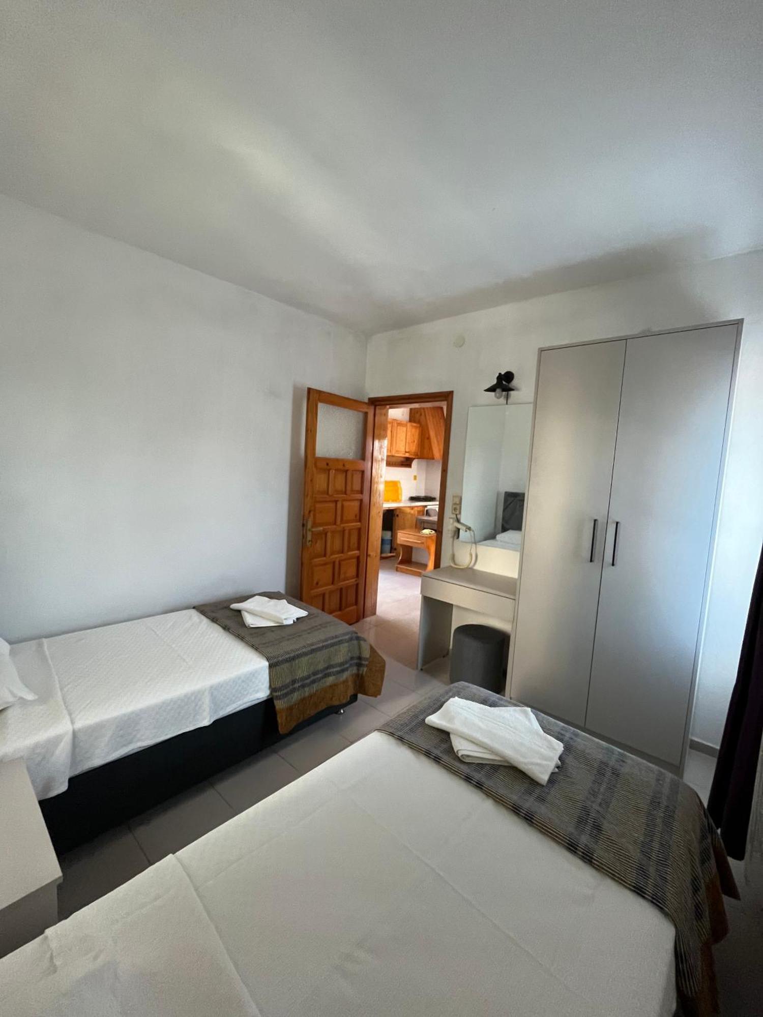 Ege Apartments 얄리카베크 외부 사진